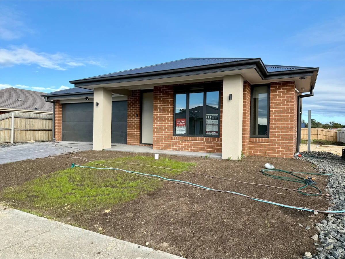 43 Castleknock, Glengarry North VIC 3854