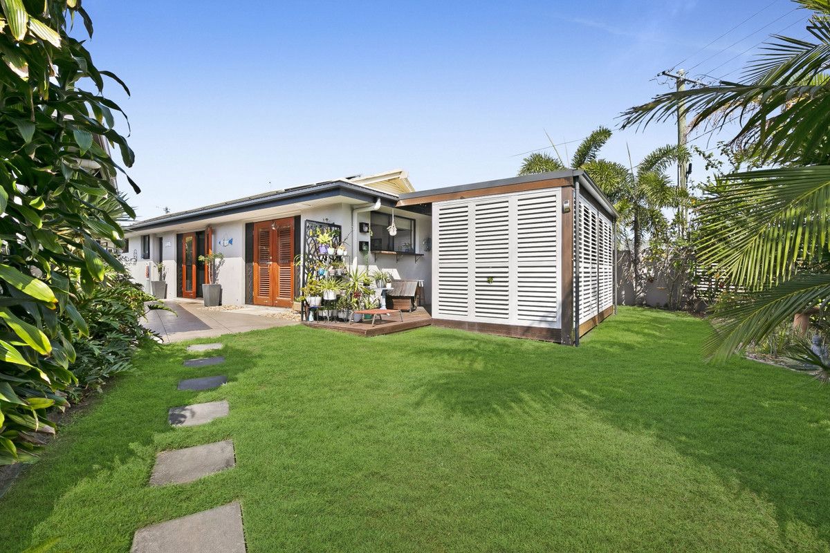 105 Tahiti Avenue, Palm Beach QLD 4221, Image 2