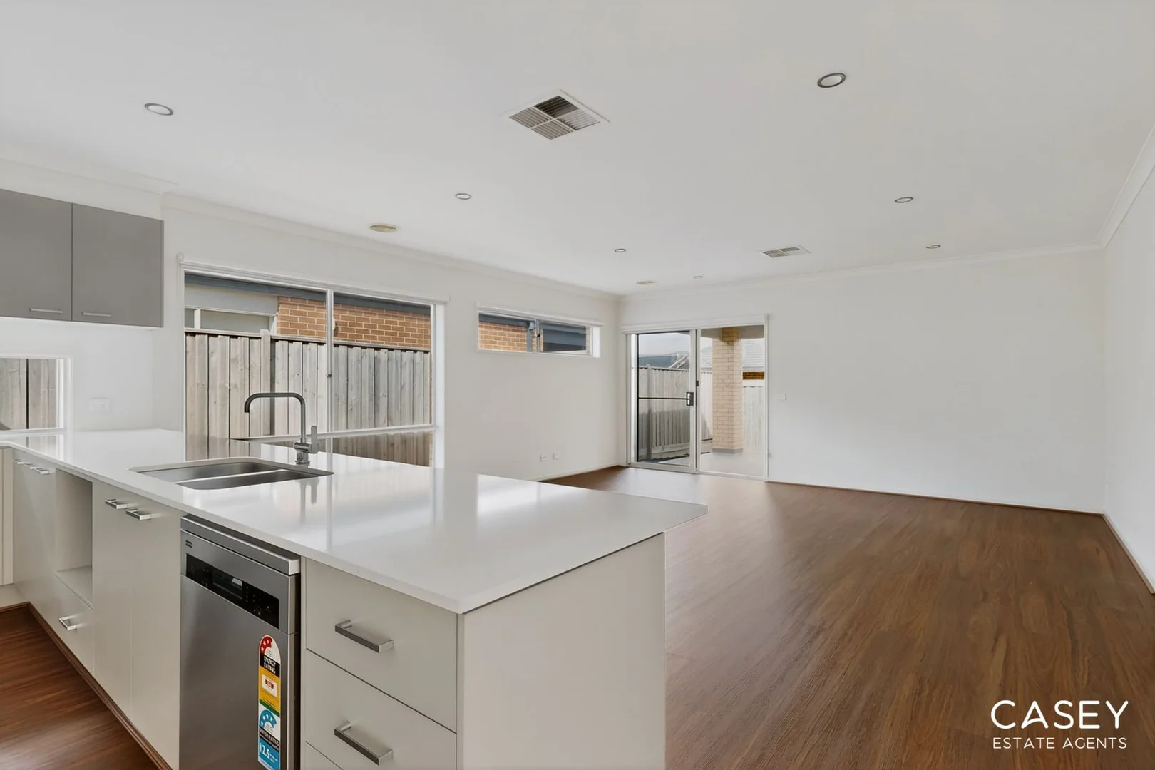 Additional image 3 of 6 Midfield Way, Clyde VIC 3978