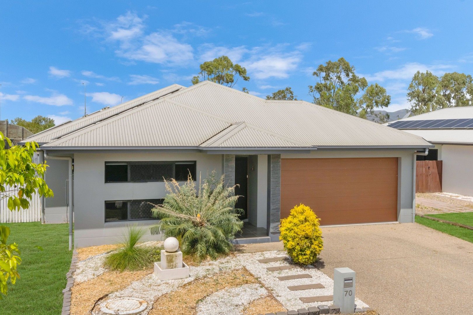 4 bedrooms House in 70 Poinsettia Drive BOHLE PLAINS QLD, 4817