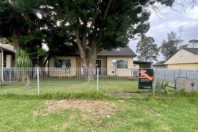 Picture of 13 Northcott Avenue, SINGLETON HEIGHTS NSW 2330