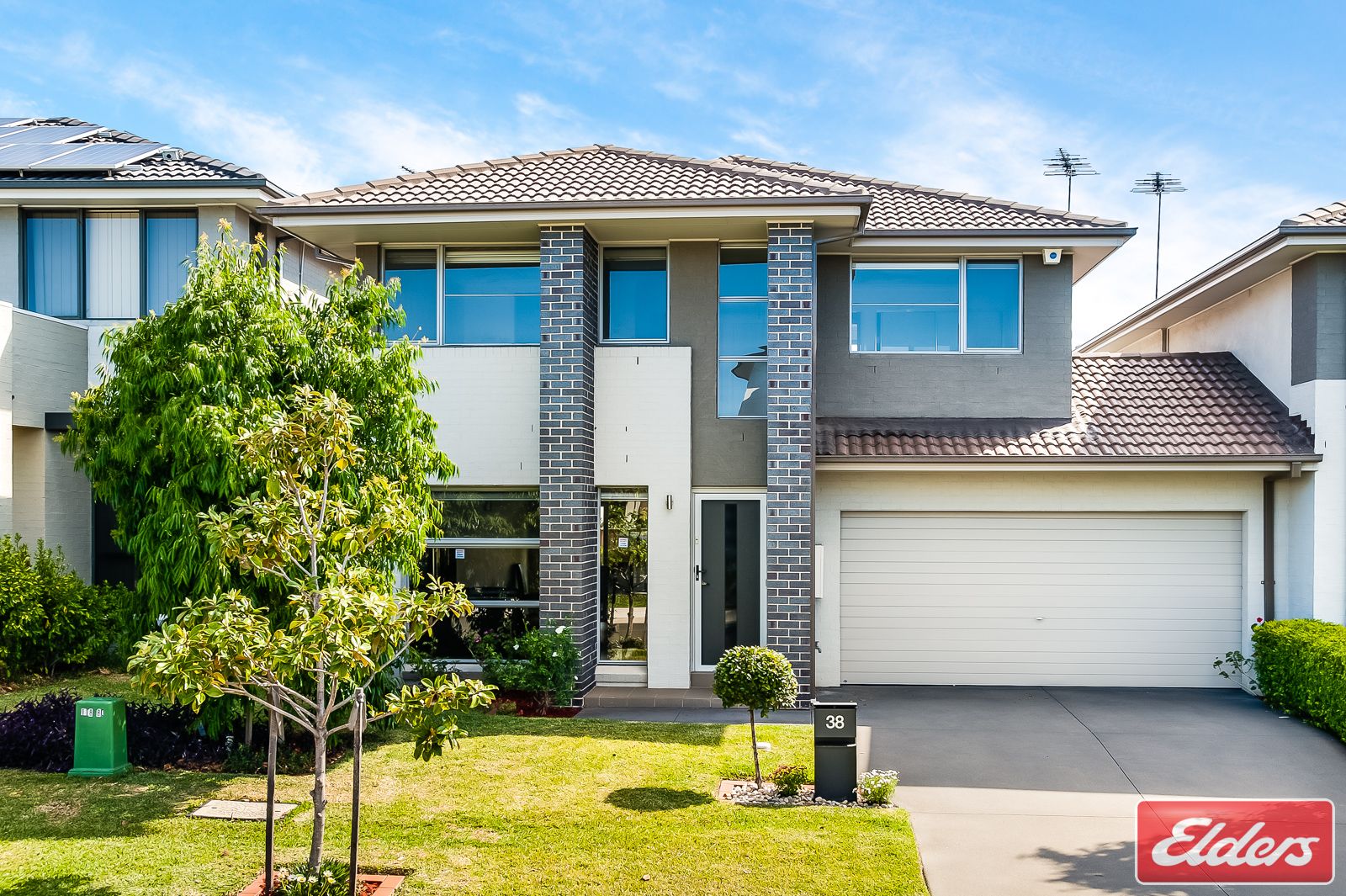 38 Sovereign Circuit, Glenfield NSW 2167, Image 0