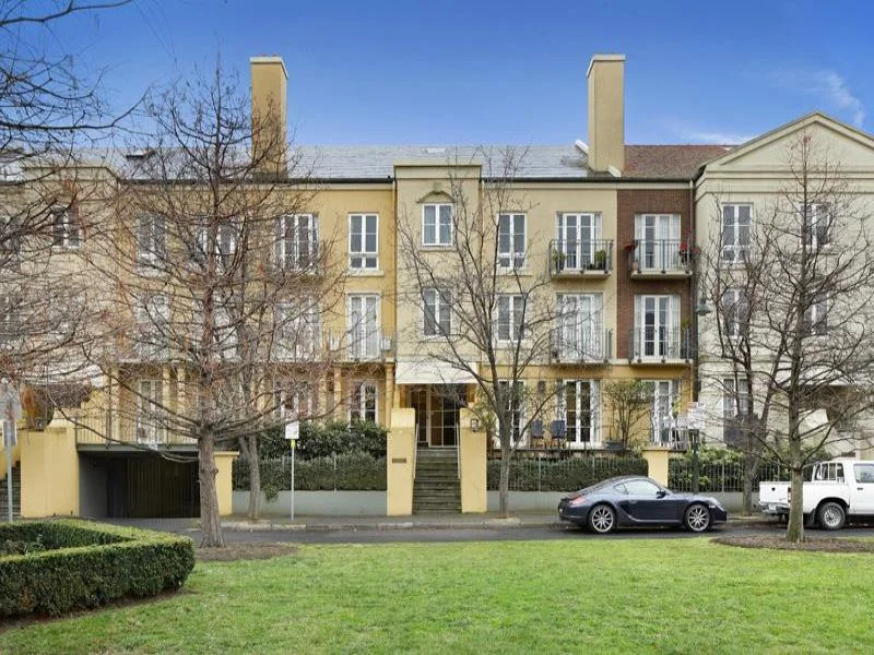 37/8 Wellington Crescent, East Melbourne VIC 3002