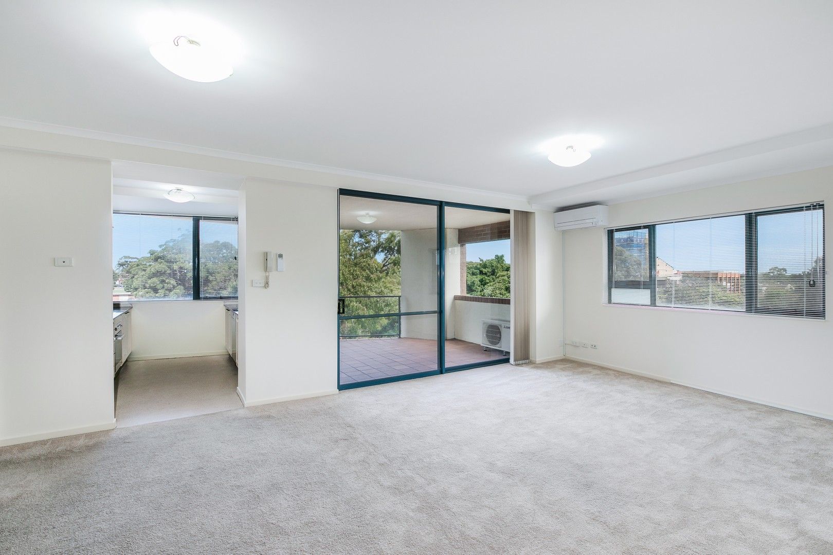 2 bedrooms Apartment / Unit / Flat in 17/37-41 Belmont Street SUTHERLAND NSW, 2232
