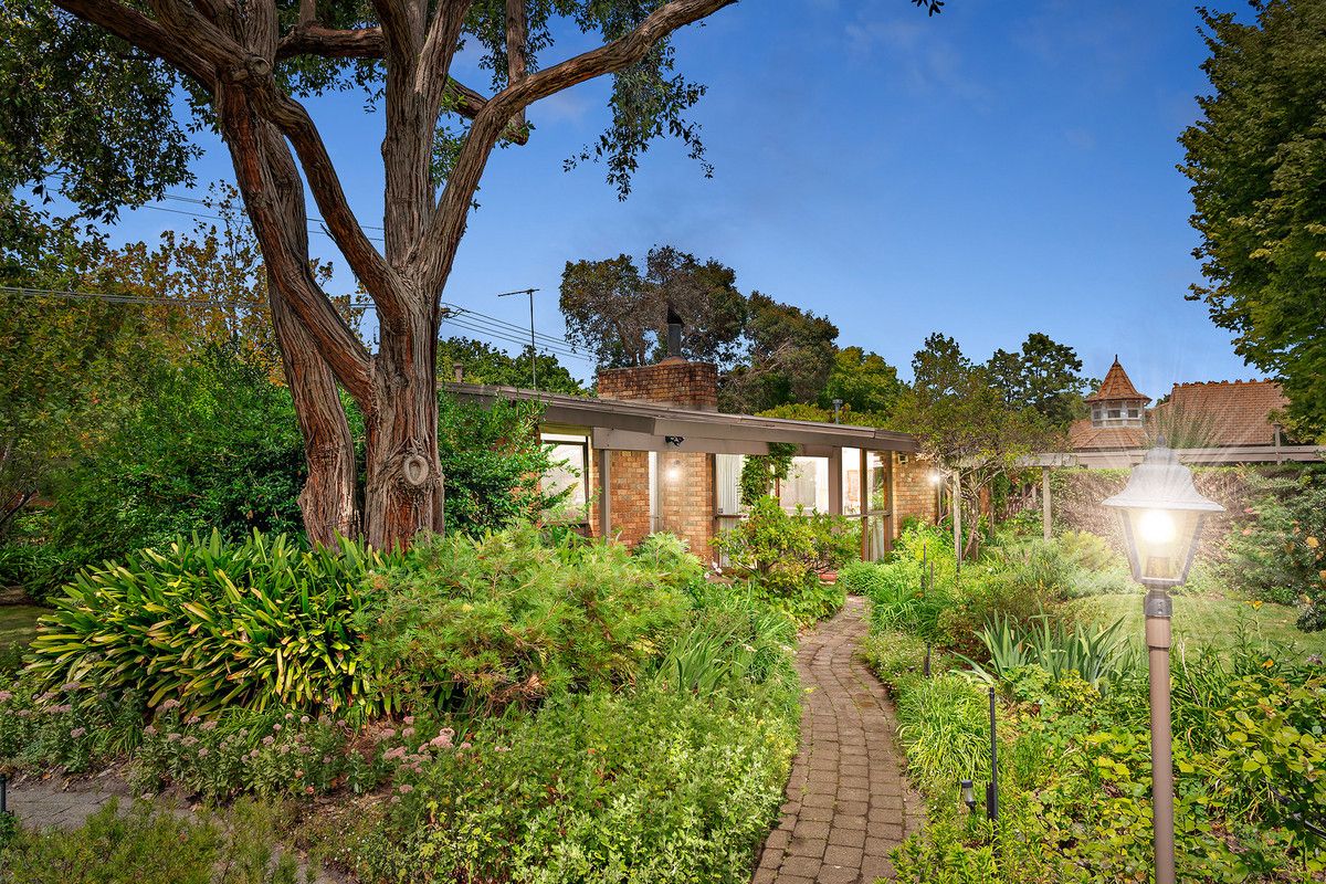 12 Kent Road, Surrey Hills VIC 3127, Image 2