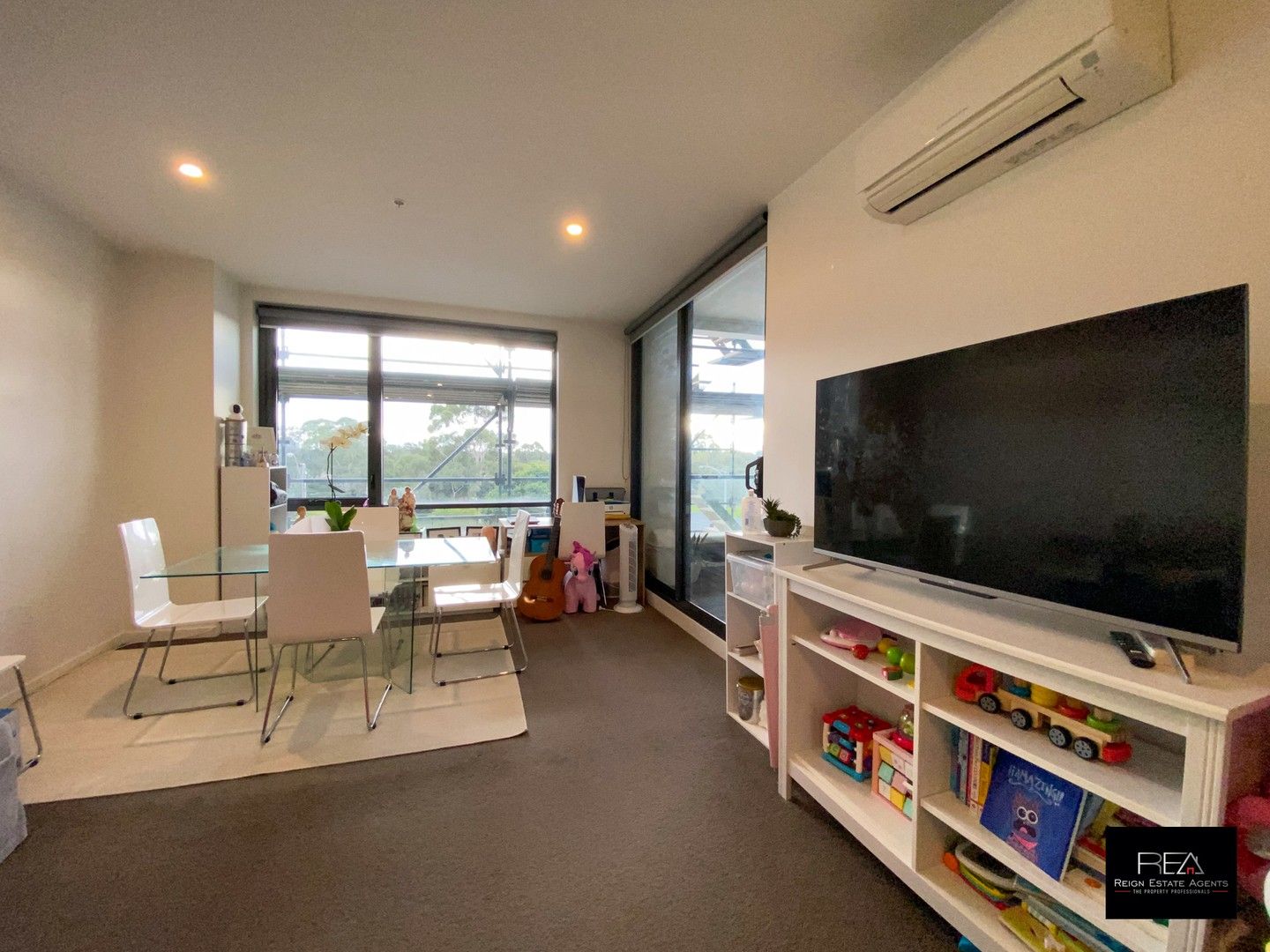 1 bedrooms Apartment / Unit / Flat in 210/400 Burwood Highway WANTIRNA SOUTH VIC, 3152