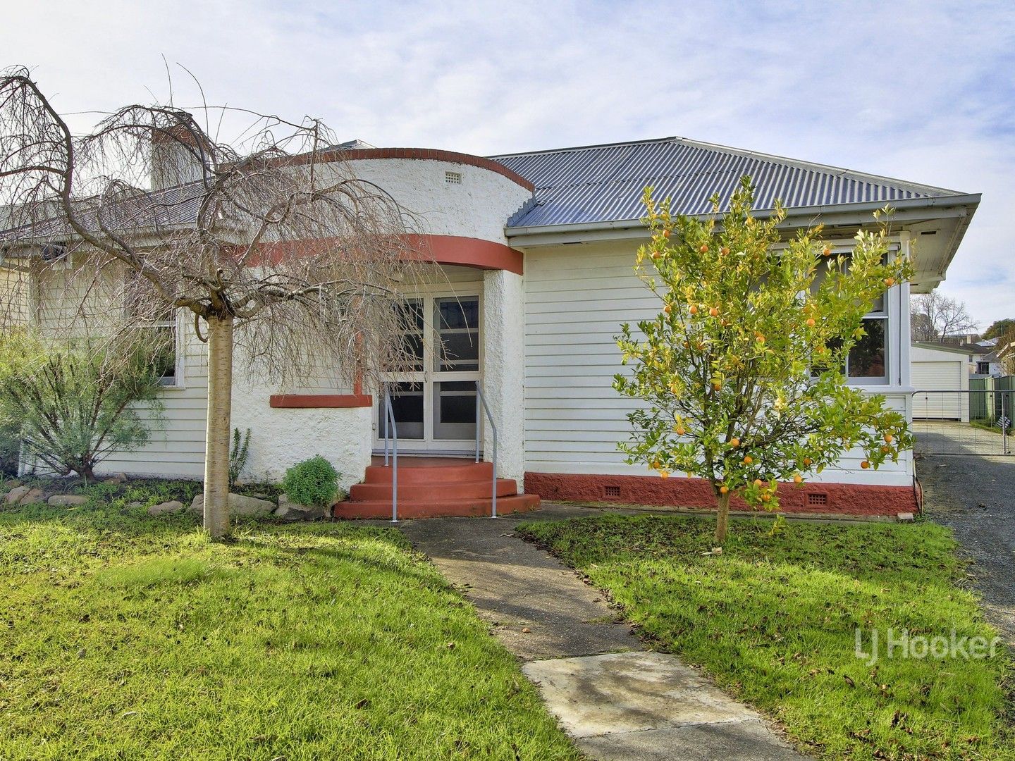 3 bedrooms House in 10 Church Street BRUTHEN VIC, 3885