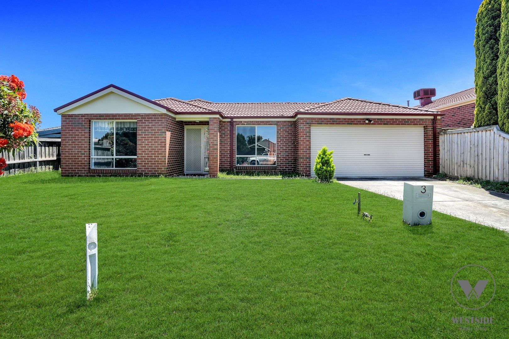 5 bedrooms House in 3 Rosemont Rise HARKNESS VIC, 3337