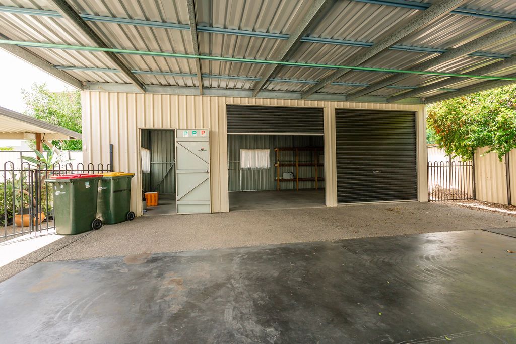 19 Mayfair Drive, Emerald QLD 4720, Image 2