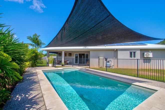 Picture of 5 Kingfisher Court, WONGALING BEACH QLD 4852