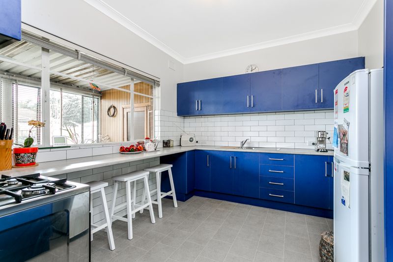 237 Victoria Road, Largs Bay SA 5016, Image 0