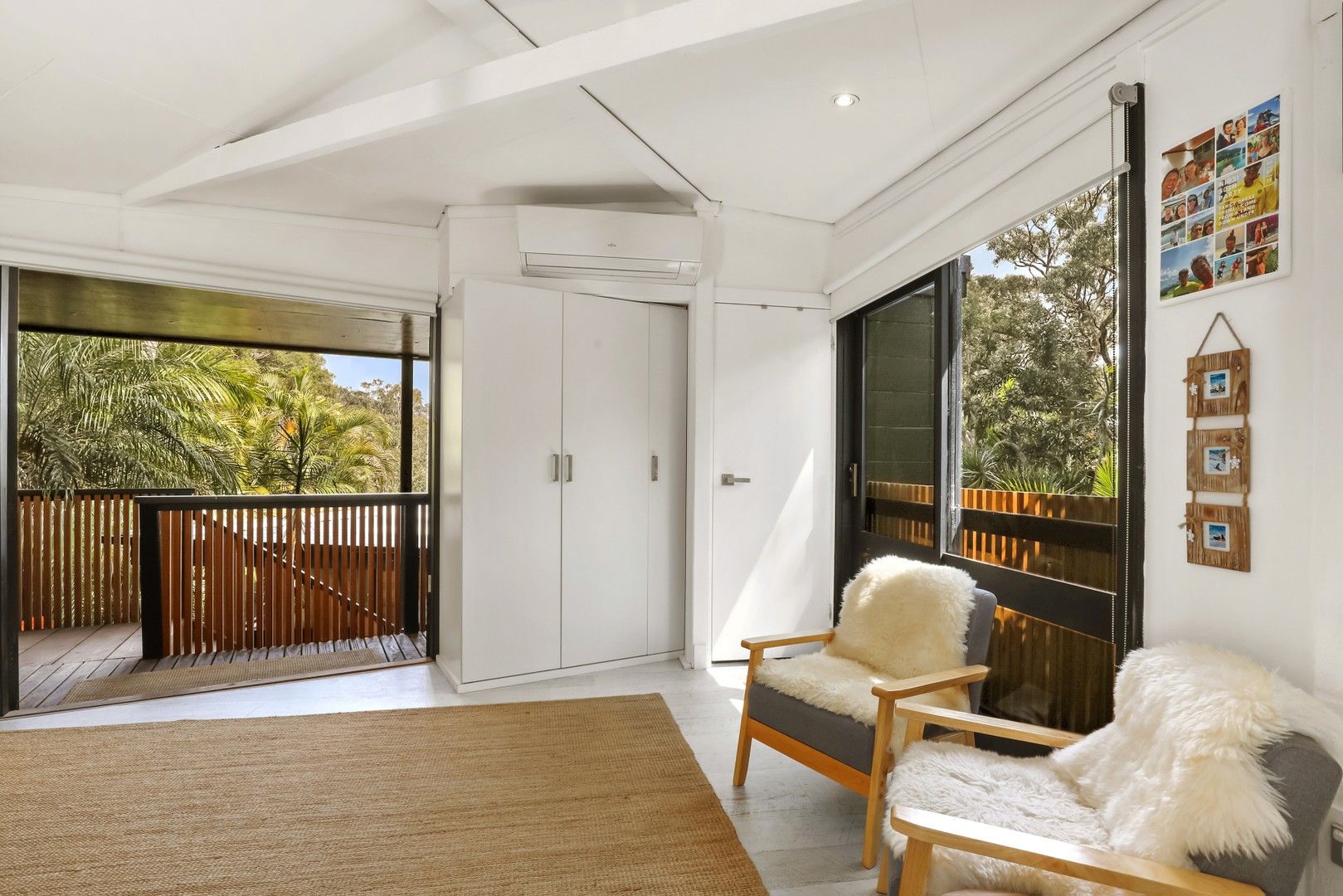 1 bedrooms Studio in 23a Dolphin Crescent AVALON BEACH NSW, 2107