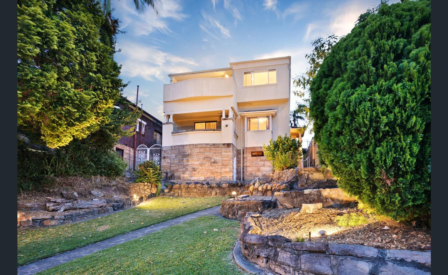 7 bedrooms House in 41 Hocking Avenue EARLWOOD NSW, 2206