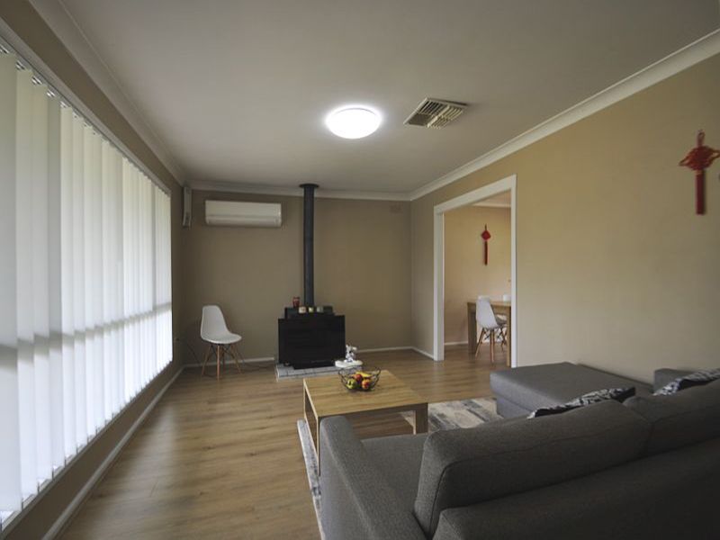 3 bedrooms House in 11 Willow St KOORINGAL NSW, 2650