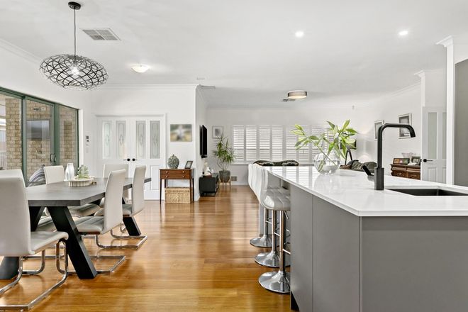 Picture of 6 Cedron Rise, COOGEE WA 6166