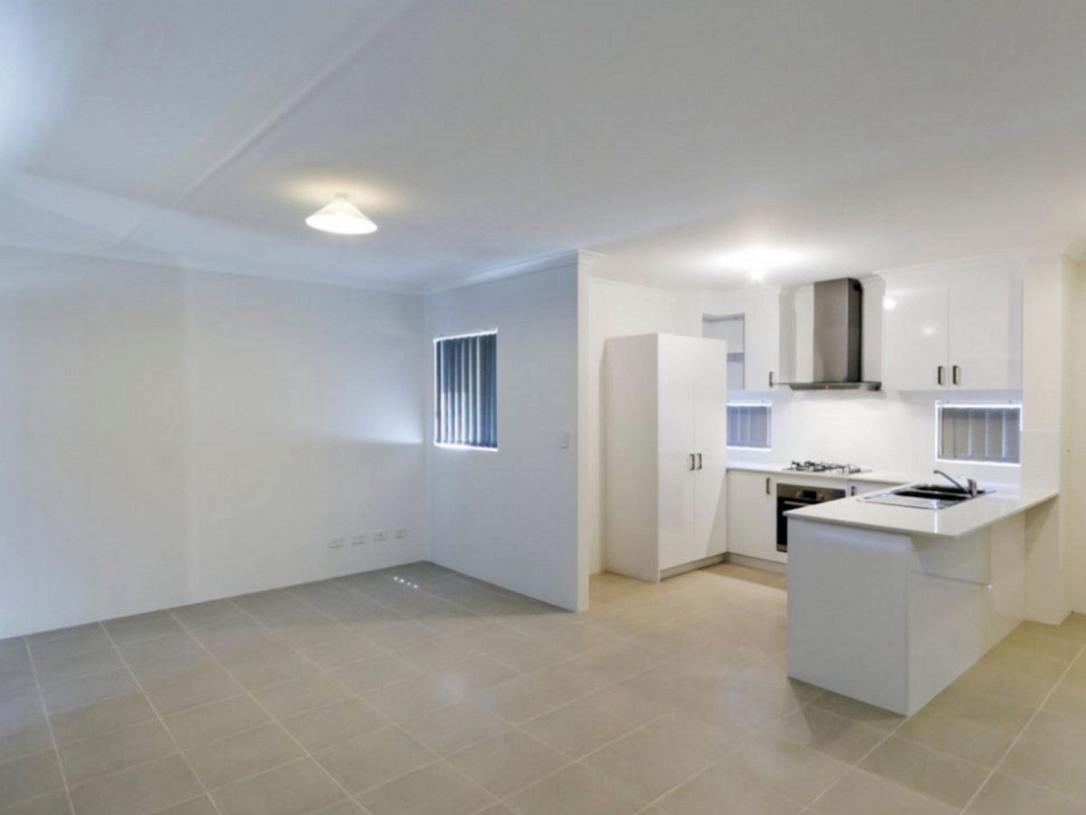 3 bedrooms Villa in 43A Loxwood Road BALGA WA, 6061