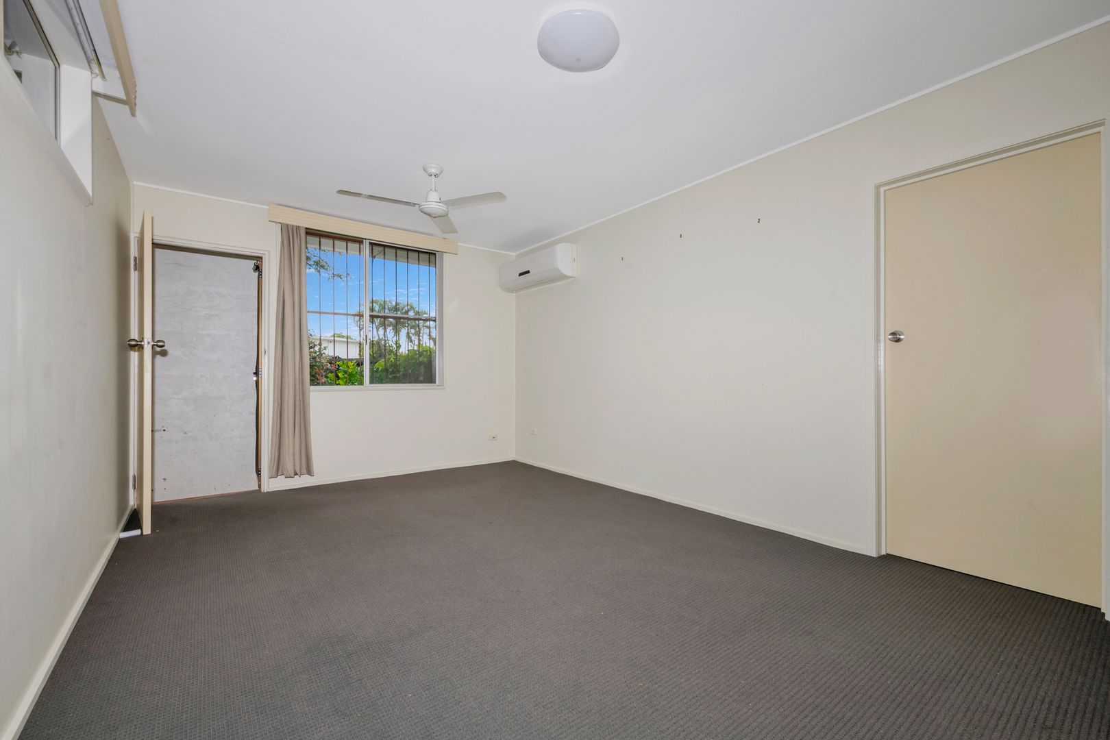 1-2/26 Wandella Crescent, Cranbrook QLD 4814, Image 2