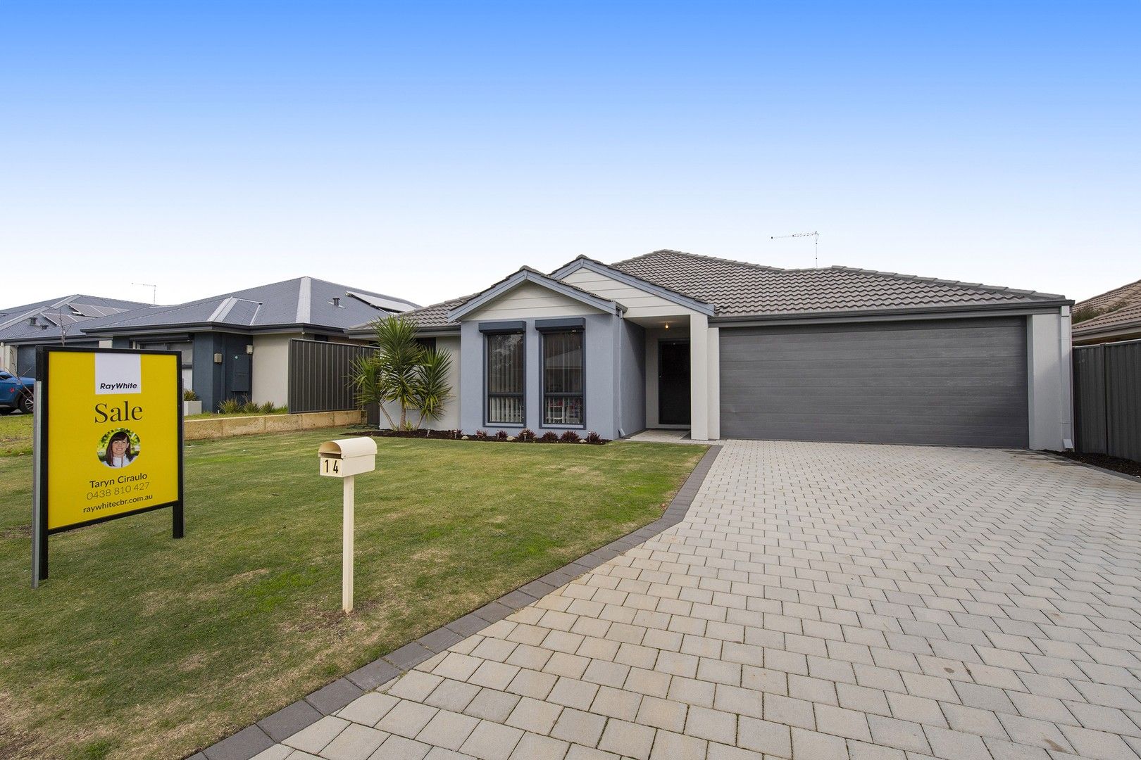 4 bedrooms House in 14 Chilvers Street BALDIVIS WA, 6171