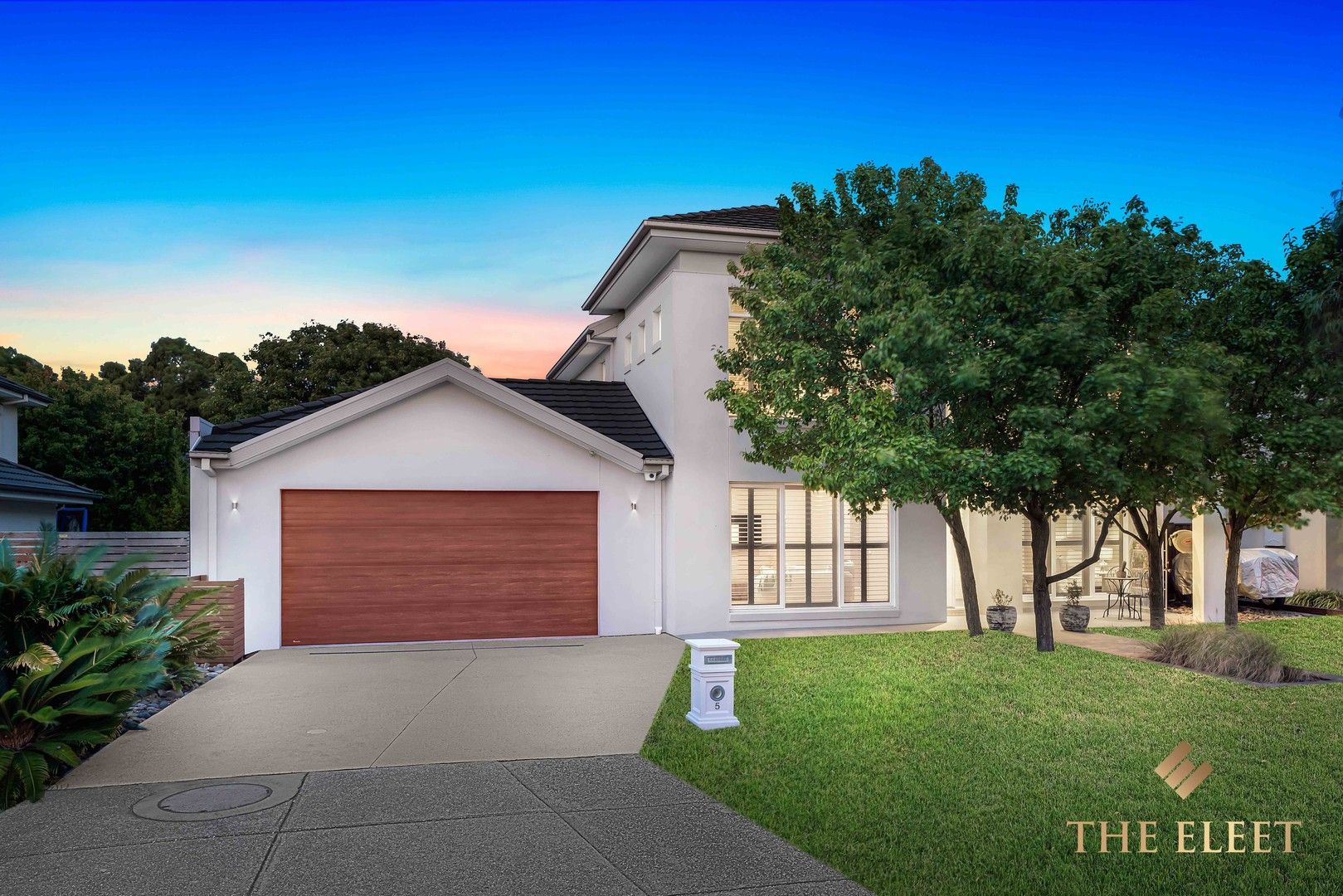 5 Bloomingdale Court, Sanctuary Lakes VIC 3030, Image 0