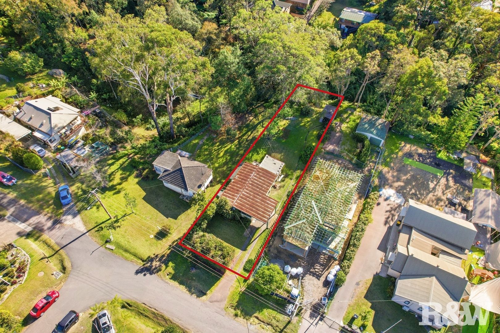 27 Takari Avenue, Point Clare NSW 2250, Image 1