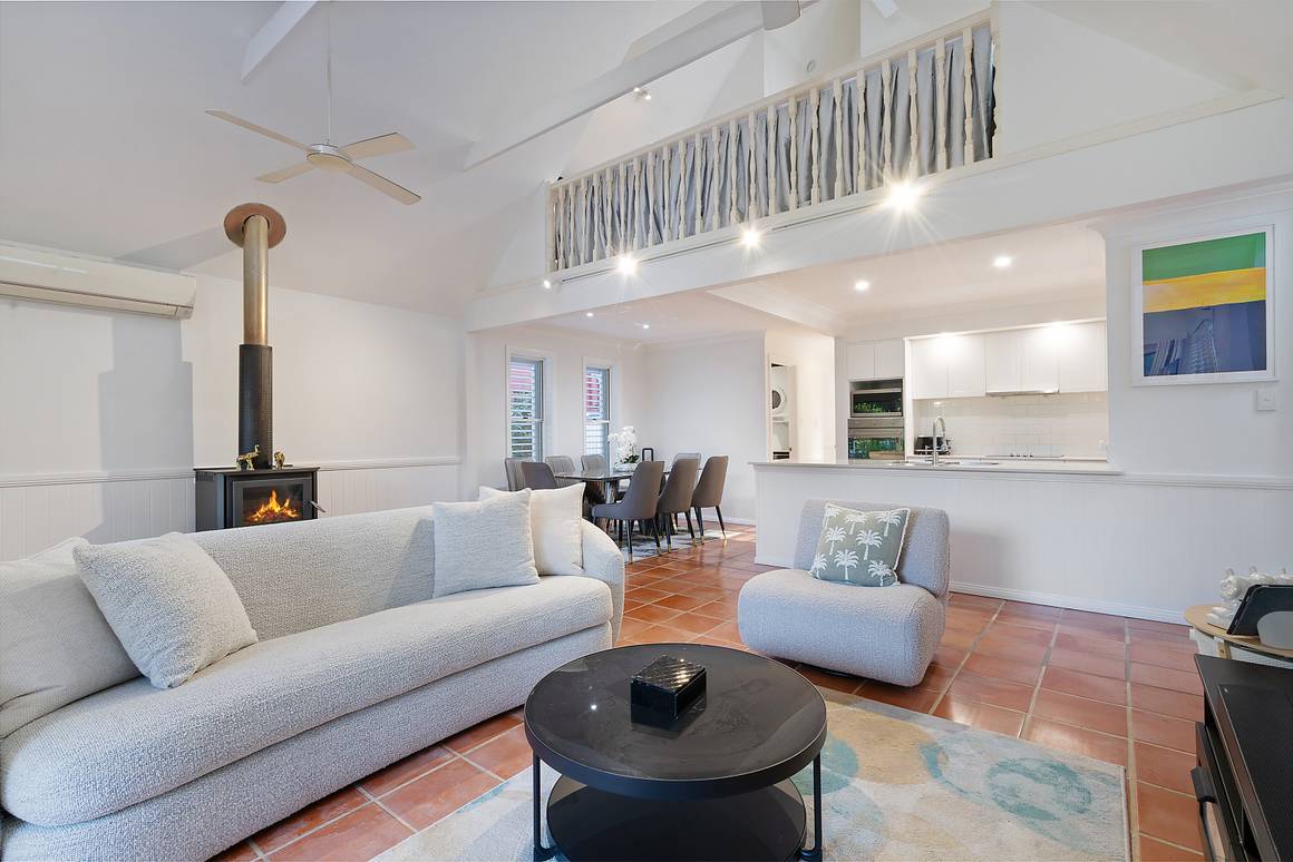 36 Richmond Street Corinda 4075 - Image 3