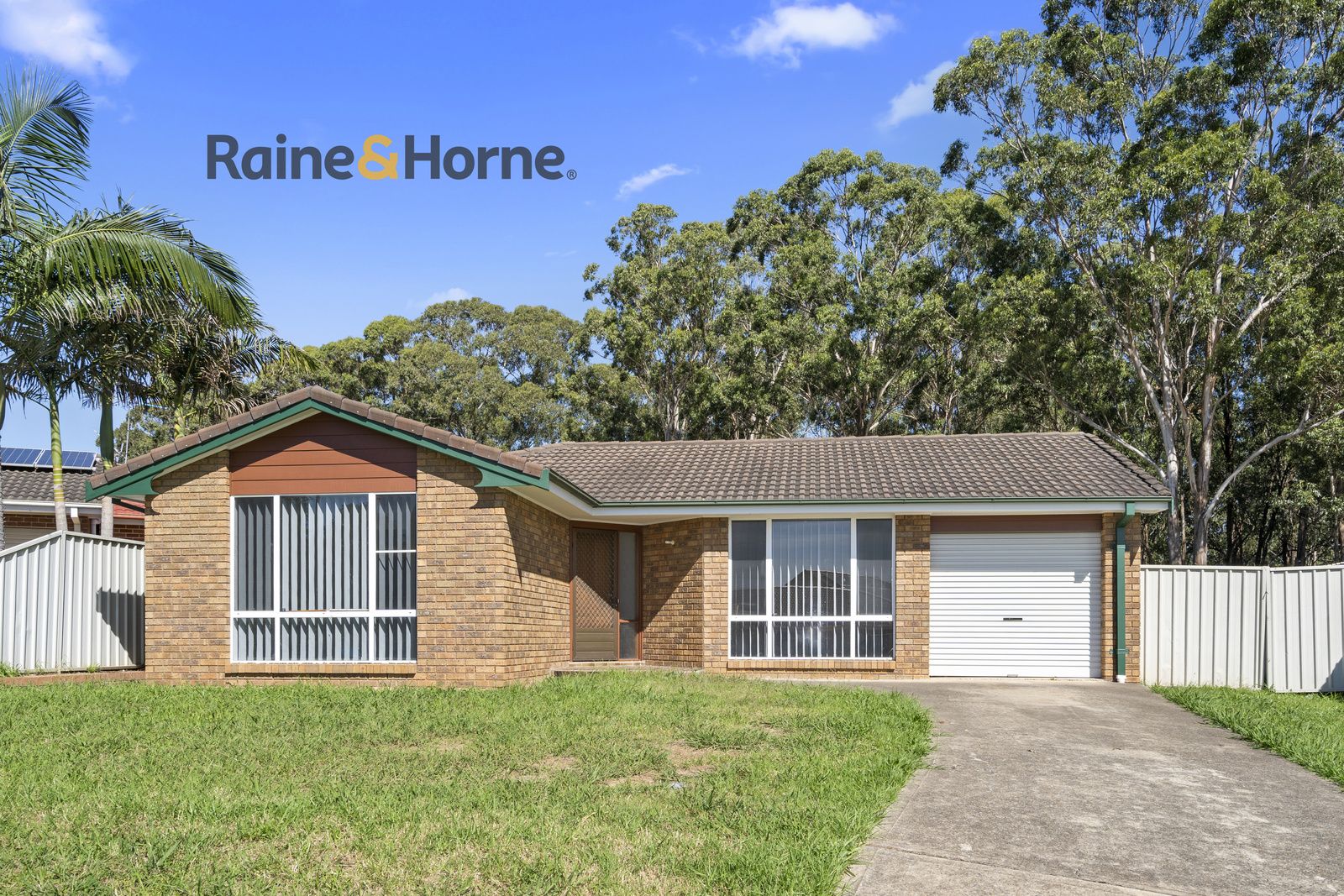 3 bedrooms House in 23 Lorikeet Crescent GREEN VALLEY NSW, 2168
