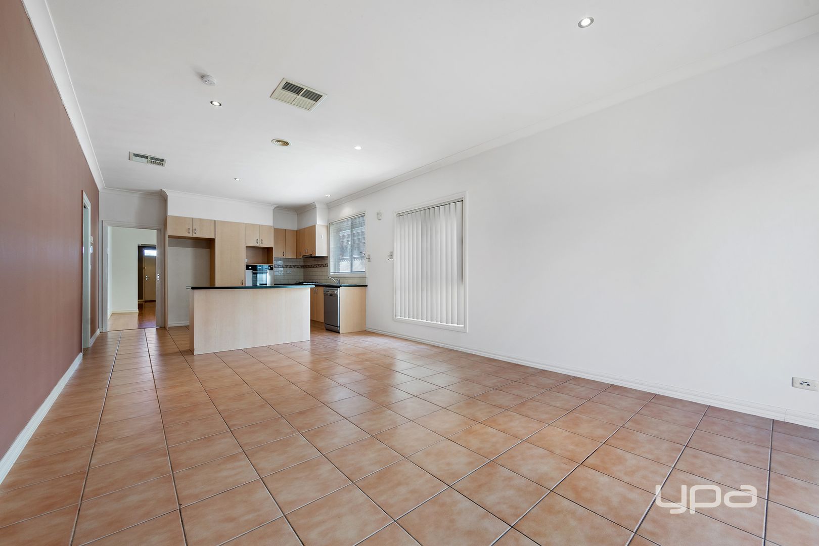 7 Clarendon Wynd, Caroline Springs VIC 3023, Image 2