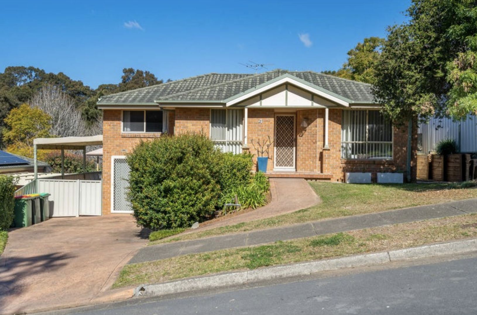 4 McElwee Dr, Tingira Heights NSW 2290 House For Rent Domain