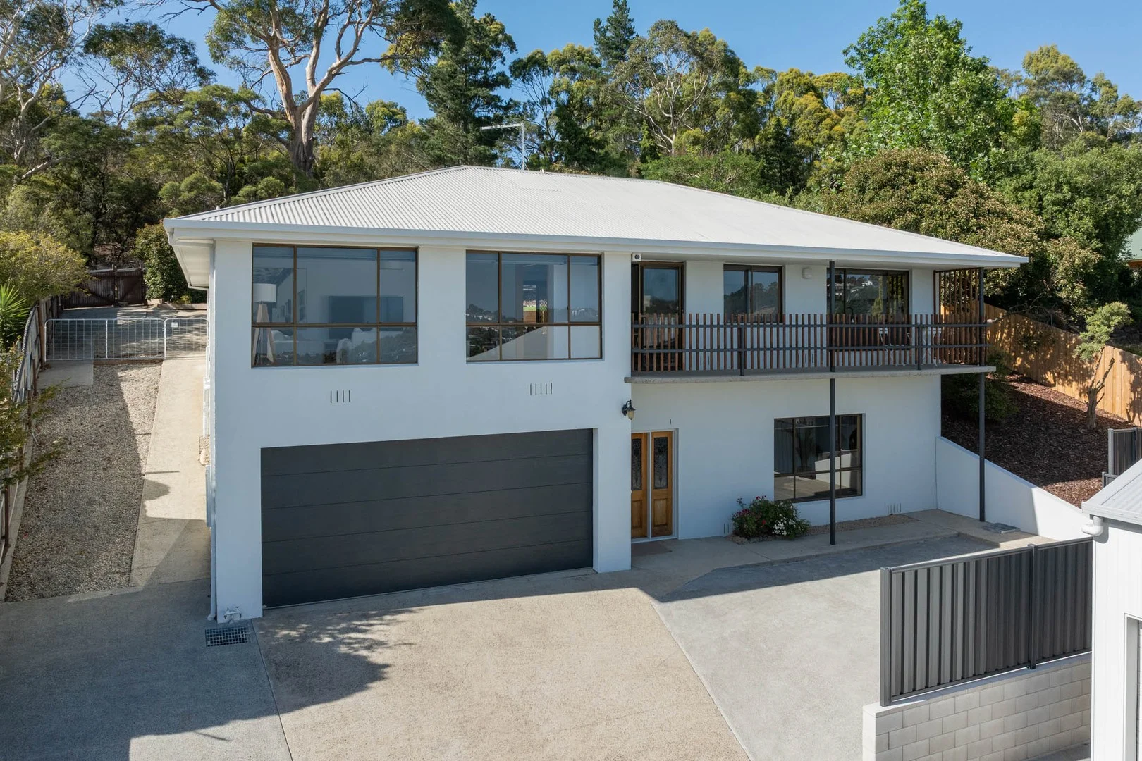 2/23 Beverley Hills Road, Newstead TAS 7250