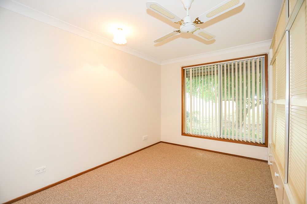 16/63 Fuchsia Crescent, Macquarie Fields NSW 2564, Image 2