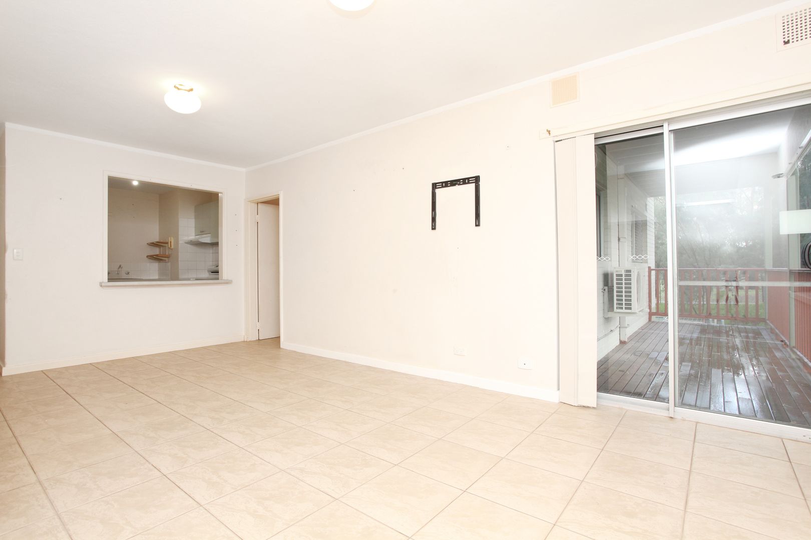 10/27 Partridge Street, Orelia WA 6167, Image 2