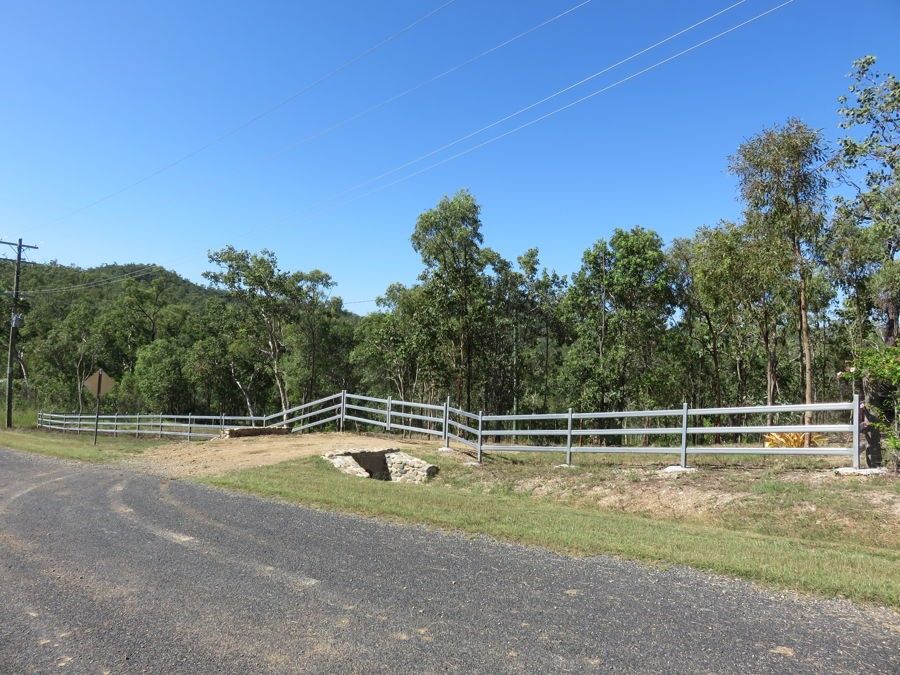 30 CARLISLE CRESCENT, Bloomsbury QLD 4799, Image 0