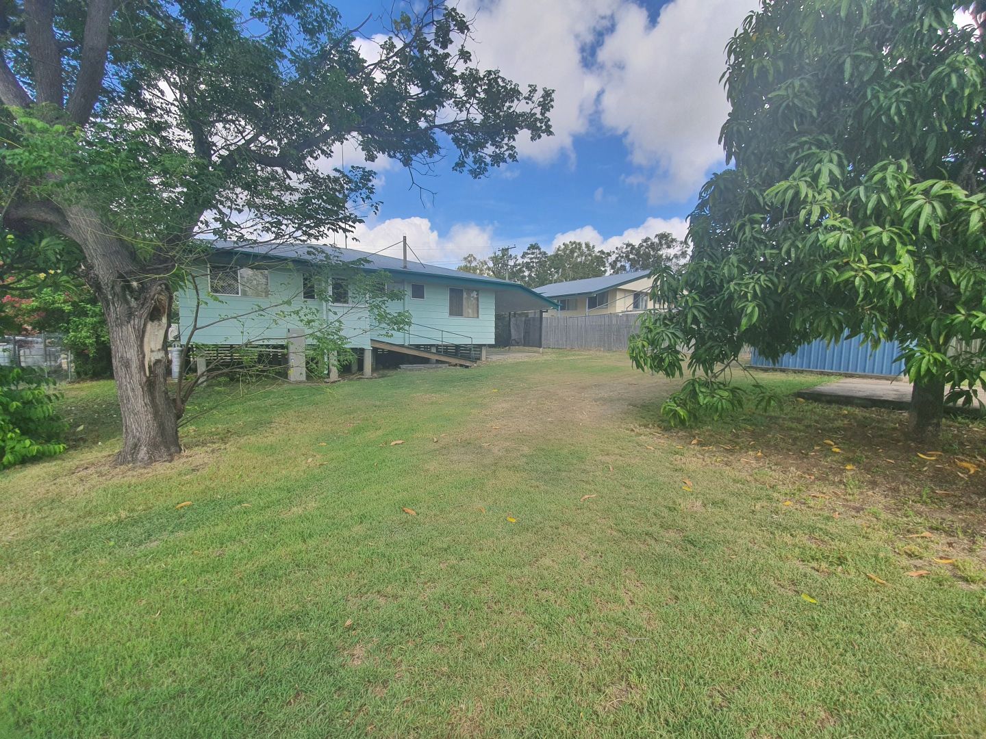 4 Widt St, Moura QLD 4718, Image 2