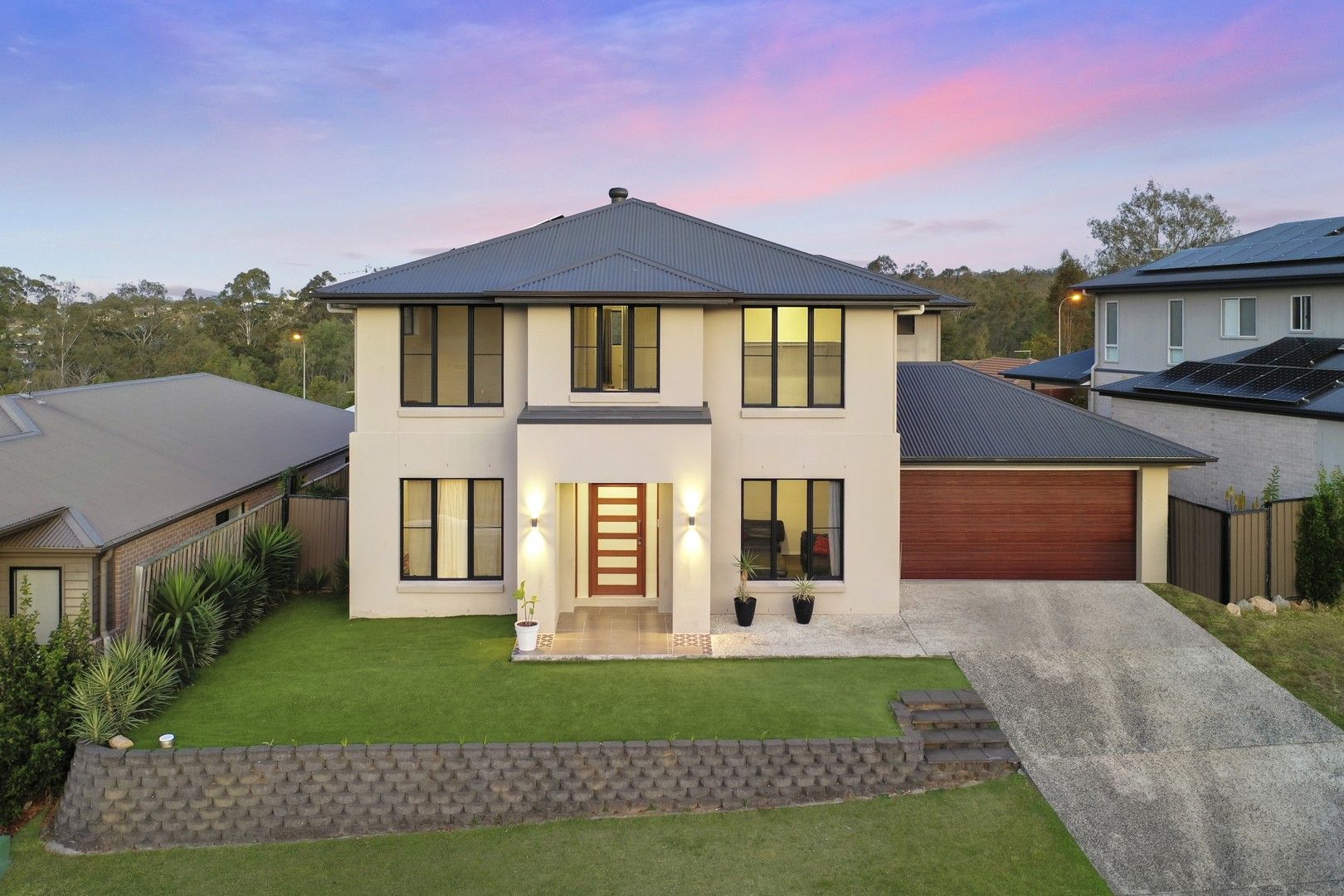 5 bedrooms House in 41 Oxenham Circuit AUGUSTINE HEIGHTS QLD, 4300