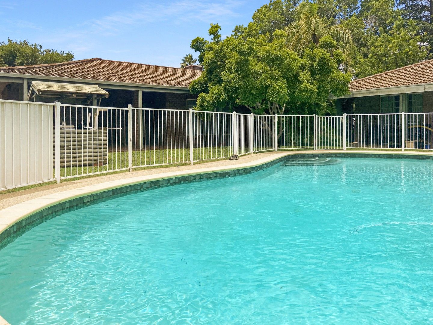 2 bedrooms Apartment / Unit / Flat in 3/33-35 Tower COROWA NSW, 2646