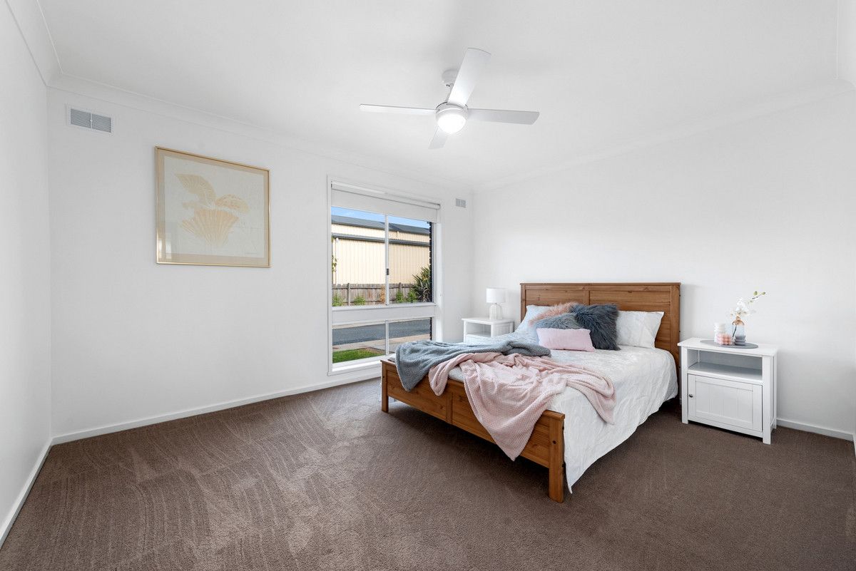 3/35 Carpenter Street, Lakes Entrance VIC 3909, Image 2