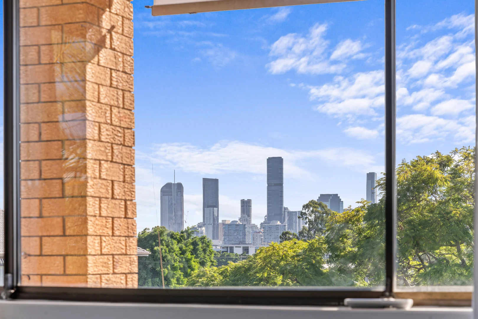 Additional image 12 of 4/75 Miles Street, Hawthorne QLD 4171