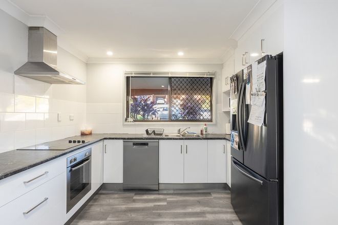 Picture of 1/5 Chilcott Drive, GOONELLABAH NSW 2480