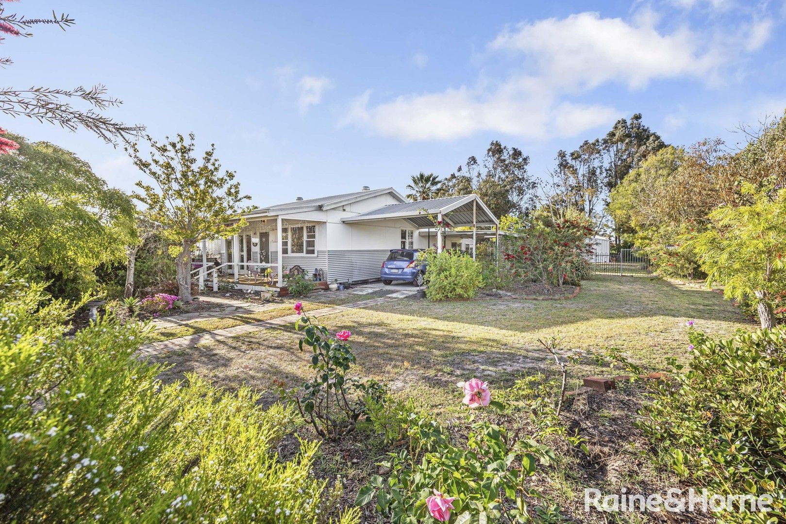 3 bedrooms House in 21 Roe Road CAPEL WA, 6271