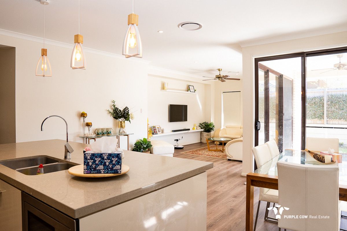 4 bedrooms House in 30 Abington Street SPRING MOUNTAIN QLD, 4300