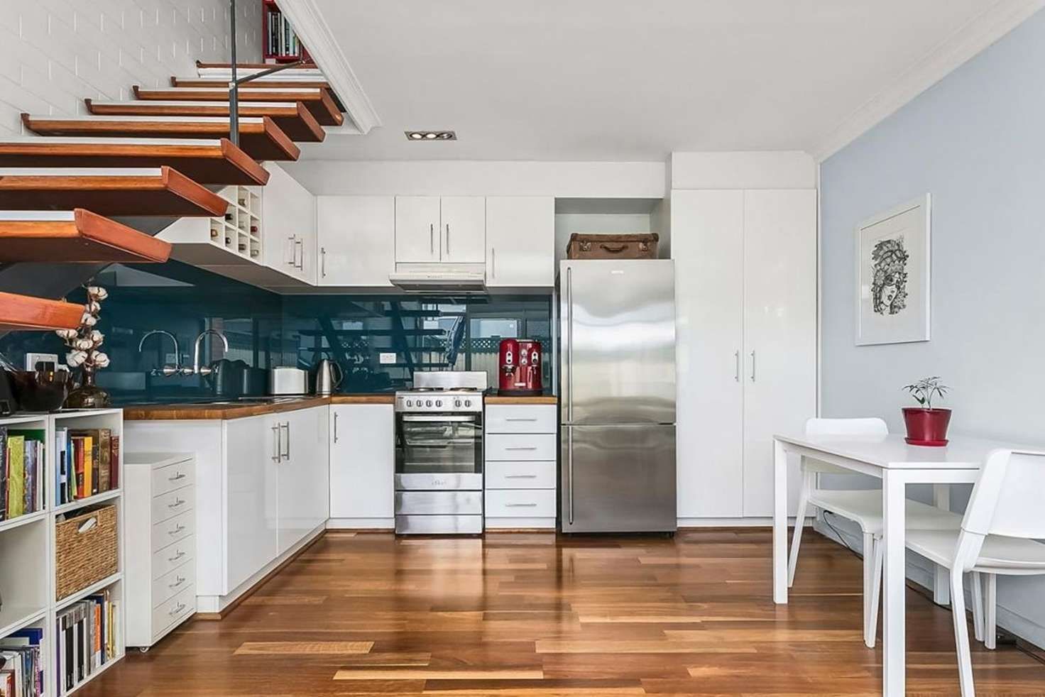 1 bedrooms Apartment / Unit / Flat in 8/8 Kangaroo Road MURRUMBEENA VIC, 3163