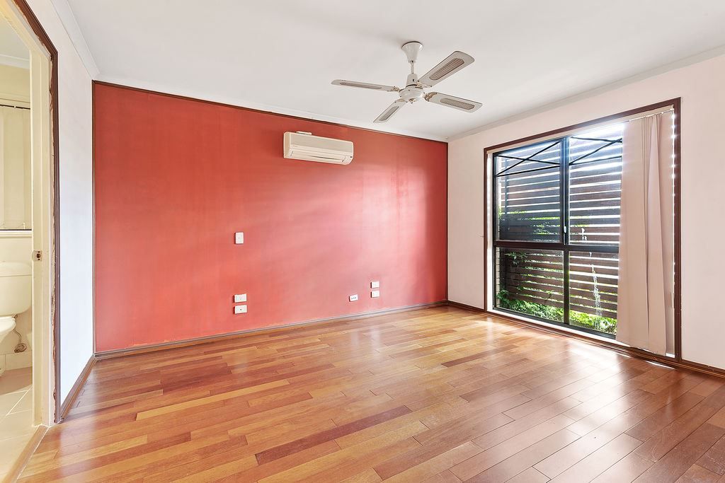 8 Trafalgar Court, Strathpine QLD 4500, Image 2