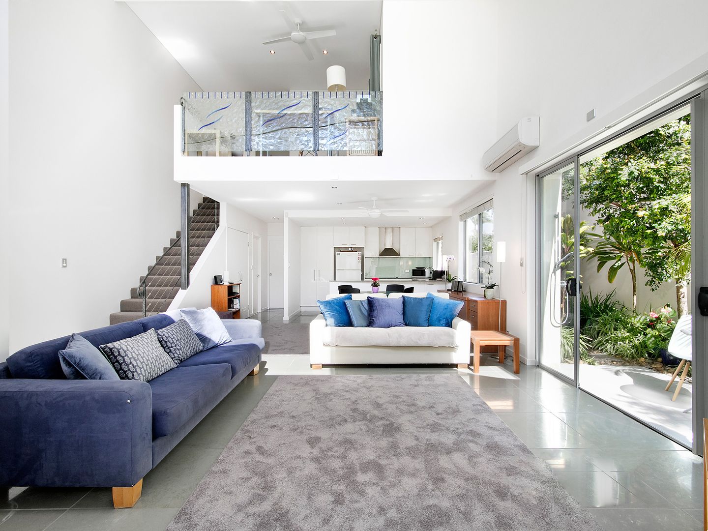 1 33 Katharina Street Noosa Heads Qld 4567 Apartment For Rent 750 Domain