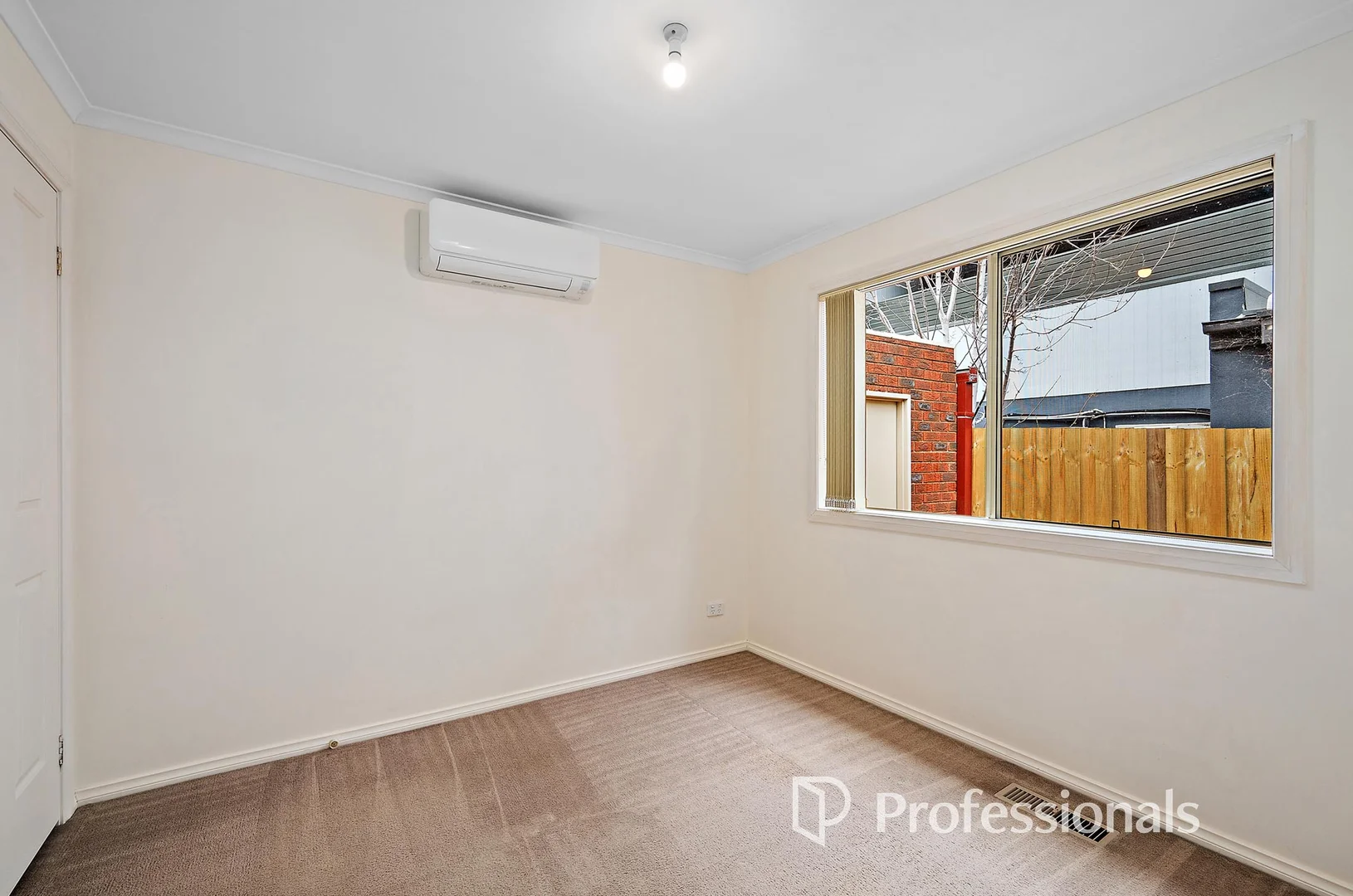 Additional image 7 of 2/8 Alfrick Road, Croydon VIC 3136