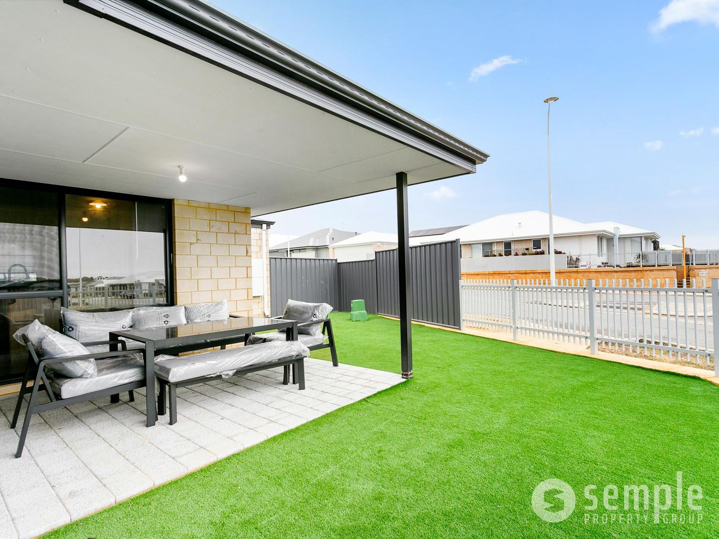 183 Whadjuk Drive, Hammond Park WA 6164 House For Rent 600 Domain