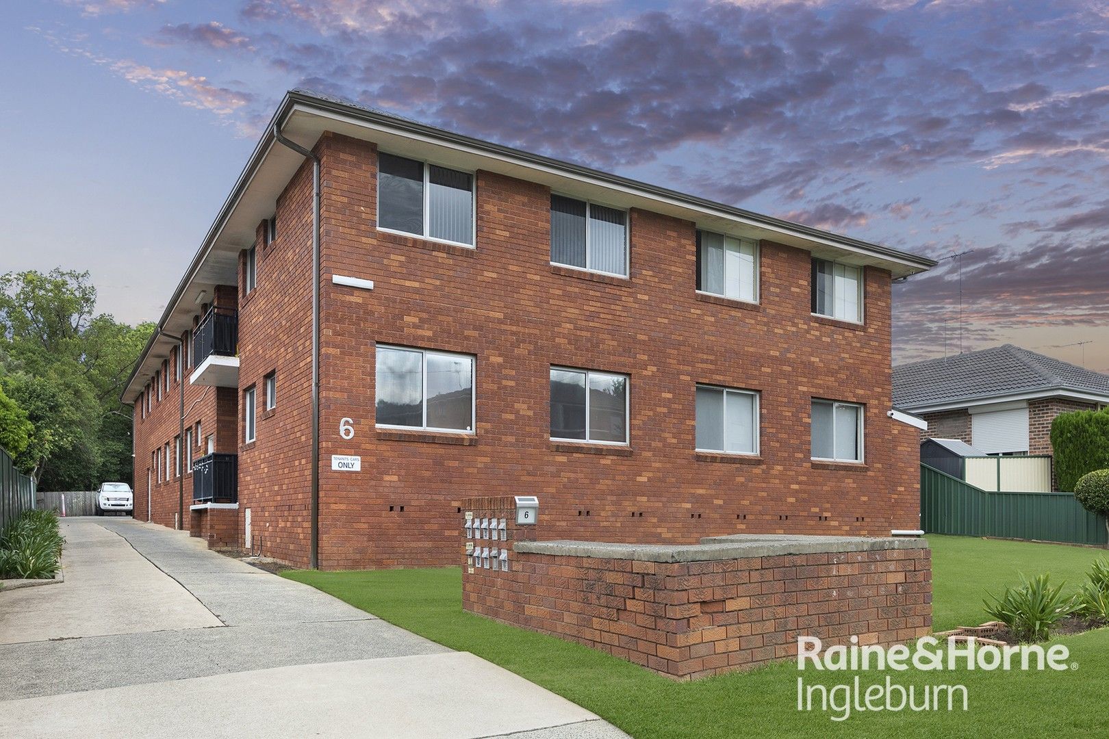 4/6 Reddall Street, Campbelltown NSW 2560, Image 0