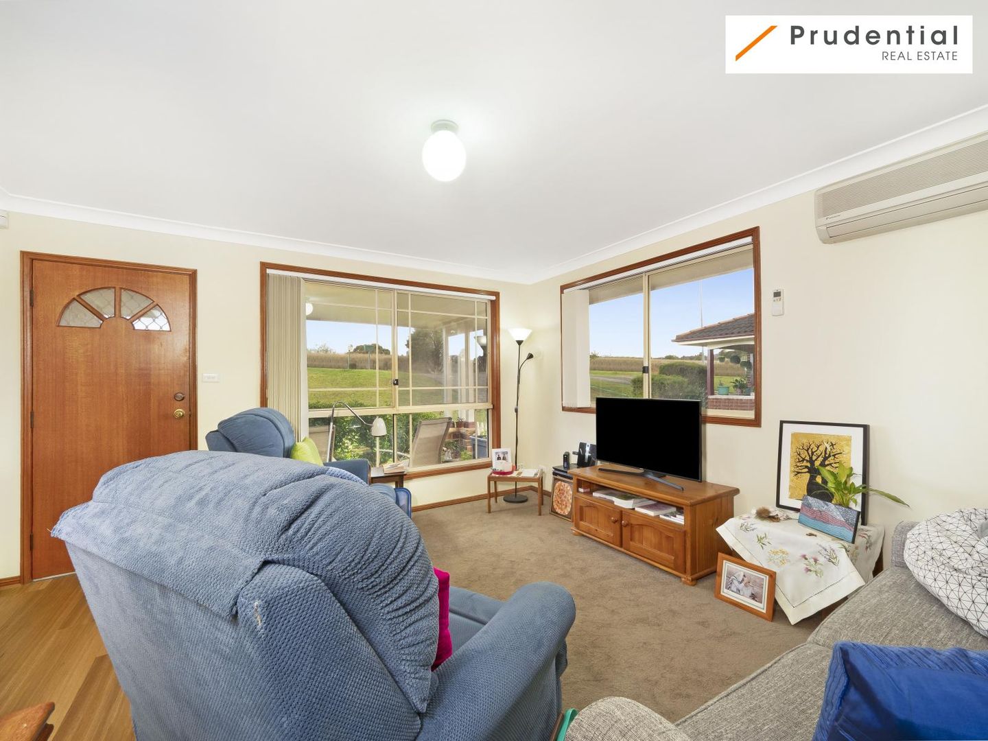 1/45 Frontignan Street, Eschol Park NSW 2558, Image 1