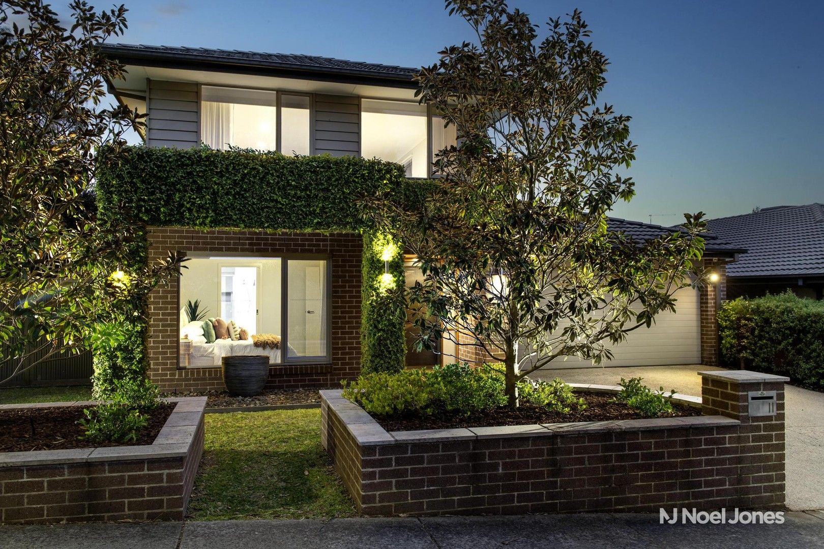 11 Evans Drive, Croydon VIC 3136, Image 0