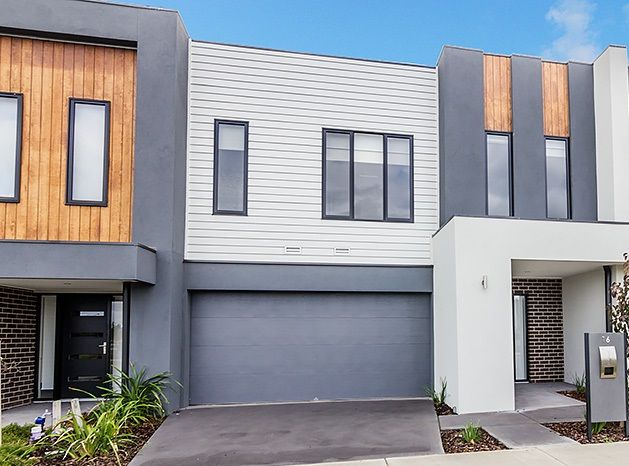 4 bedrooms House in 16 Vantage Avenue CLYDE NORTH VIC, 3978