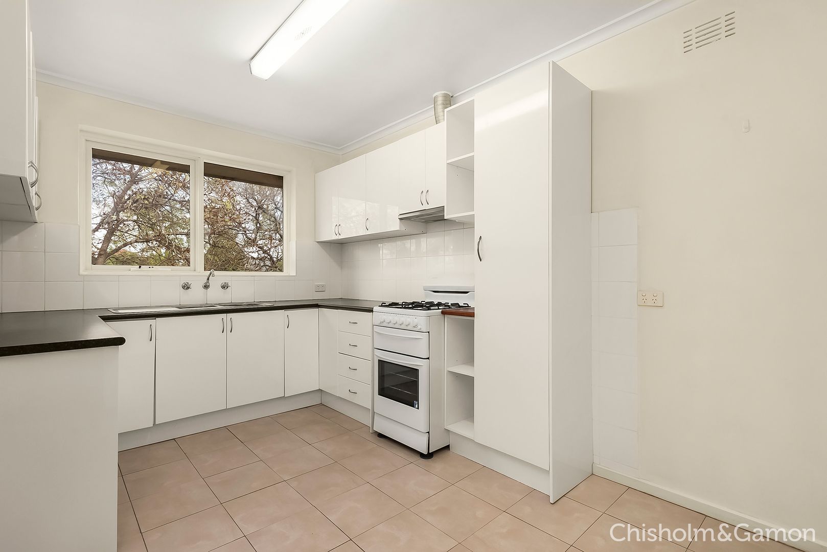 6/48 Spray Street, Elwood VIC 3184, Image 2